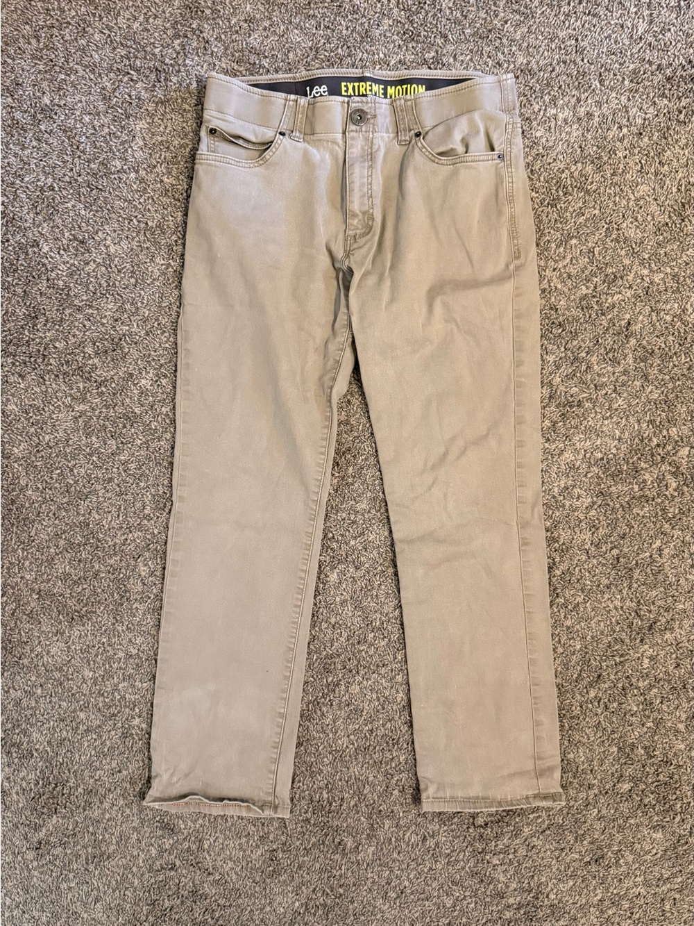 Lee Performance Series Extreme Motion Straight Fit Tapered Leg Khakis 32x30